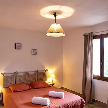 Chateau Hameau De Cest